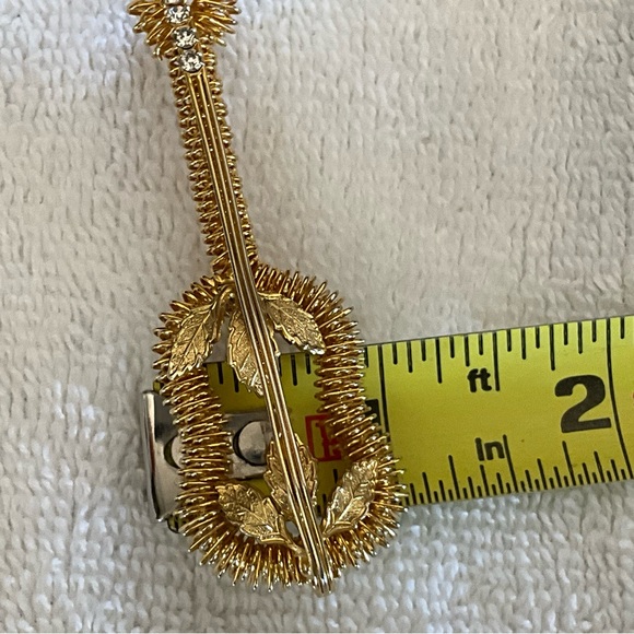 Kramer of New. York Guitar Pin Brooch Gold-Tone Metal & Clear Shiny Bead Vintage - Picture 7 of 14